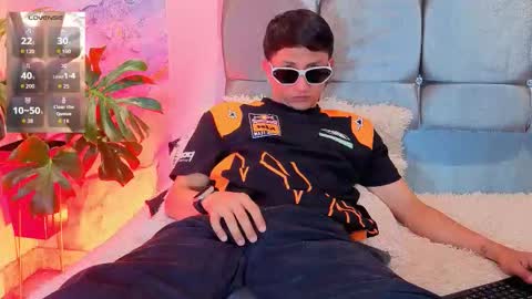 oliver mr  online show from 03-24-26, 10:04