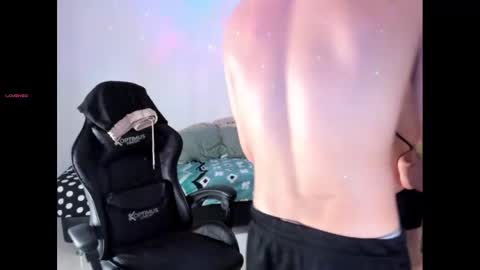 oliver_mrgn online show from 09-17-25, 07:48