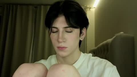 oliver online show from 03-22-26, 04:32