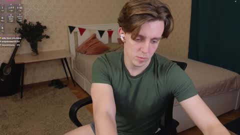 Snapshot of oliver_travis chatting on 01-22-25, 01:31 Oliver Evans online show from 01-22-25, 01:31