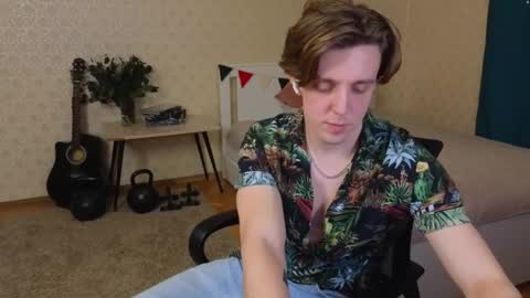 Snapshot of oliver_travis chatting on 02-16-25, 11:26 Oliver Evans online show from 02-16-25, 11:26