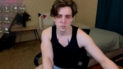 Oliver Evans online show from 04-12-26, 03:33