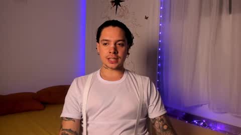 Snapshot of oliver_usher chatting on 12-02-24, 12:30 Mr Blue Sky online show from 12-02-24, 12:30