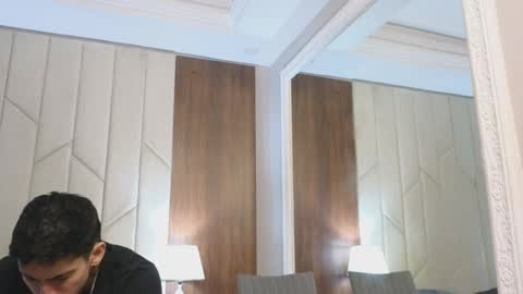 Oliver bennet online show from 03-11-25, 08:31