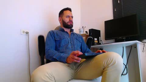 oliver online show from 04-08-26, 01:55