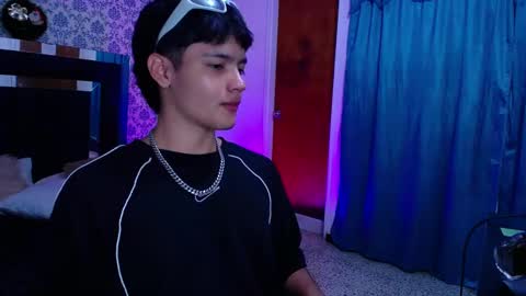 Snapshot of olivermorgan69 chatting on 12-17-24, 11:16 Oliver online show from 12-17-24, 11:16