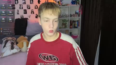 oliver online show from 11-16-25, 02:44