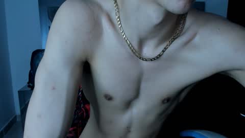 Snapshot of oliverthompson_01 chatting on 09-19-25, 06:37 oliverthompson_01 online show from 09-19-25, 06:37