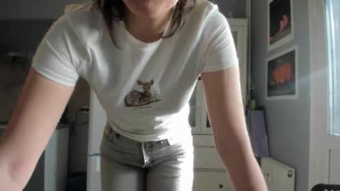 Snapshot of olivia__dream chatting on 05-06-26, 03:28 olivia__dream online show from 05-06-26, 03:28