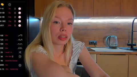 Snapshot of olivia_bells chatting on 06-03-26, 09:09 Olivia 3 online show from 06-03-26, 09:09