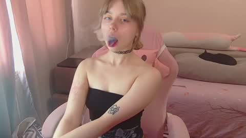 Olivia online show from 07-06-26, 03:03