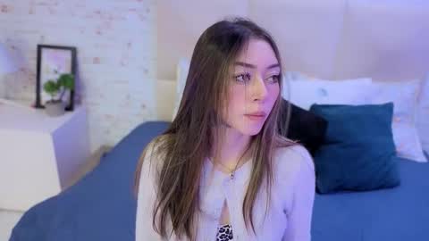 olivia online show from 10-30-25, 05:42