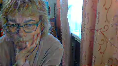 Olivia Mia online show from 05-04-26, 07:37