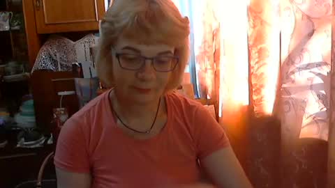 Snapshot of olivia_mia25 chatting on 06-19-26, 02:54 Olivia Mia online show from 06-19-26, 02:54