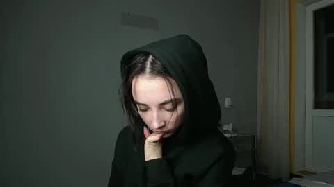 Olivia online show from 02-03-25, 07:21