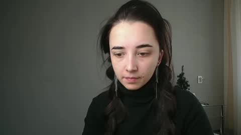 Olivia online show from 02-17-25, 01:21