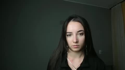 Olivia online show from 02-24-25, 07:52