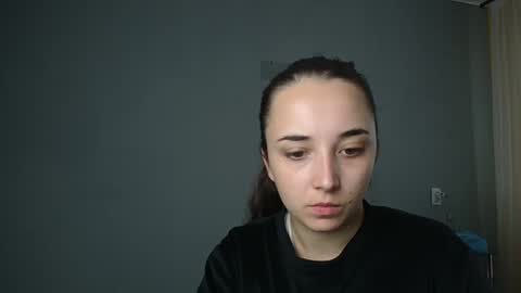 Olivia online show from 09-19-25, 10:05