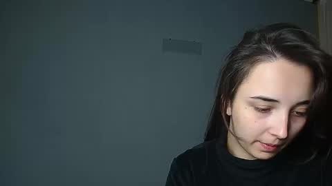 Olivia online show from 10-03-25, 03:09