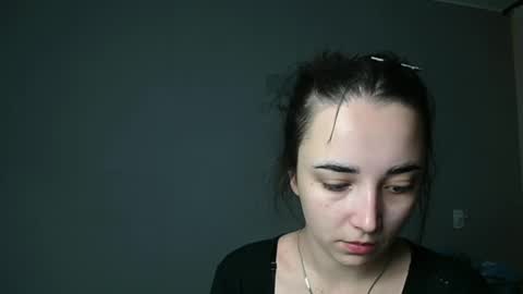 Olivia online show from 12-05-25, 03:41