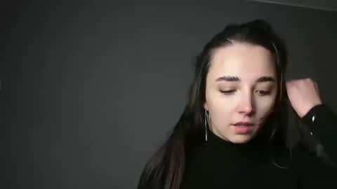 Olivia online show from 02-15-26, 06:04