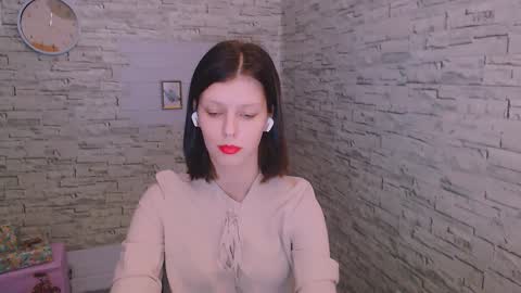 Olivia online show from 12-14-24, 09:40