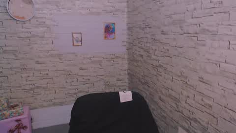 Olivia online show from 12-14-24, 06:30