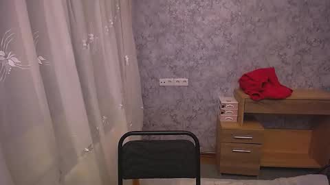 Olivia online show from 12-24-24, 05:44