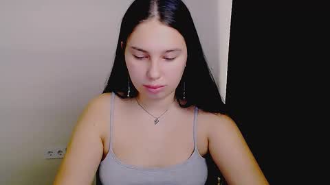 Olivia online show from 09-13-25, 02:55