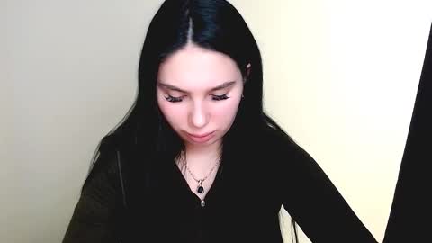 Olivia online show from 03-18-26, 09:18