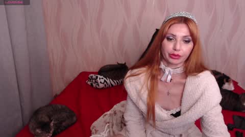 Snapshot of olivia_redd chatting on 12-01-24, 11:58 Olivia online show from 12-01-24, 11:58