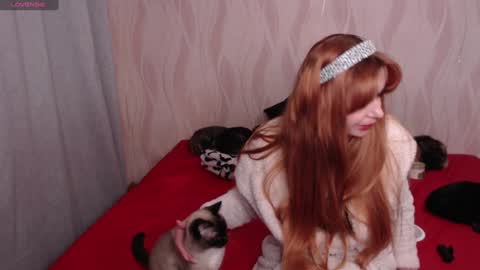 Snapshot of olivia_redd chatting on 12-05-24, 12:52 Olivia online show from 12-05-24, 12:52