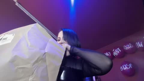   online show from 02-07-25, 04:46