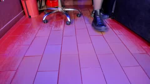   online show from 03-04-25, 01:06