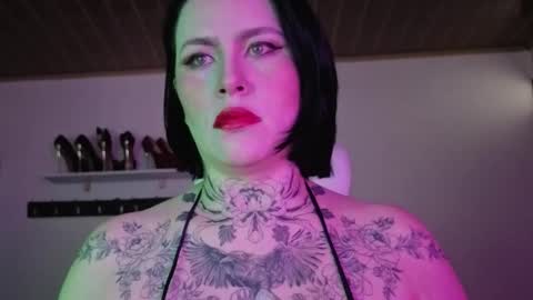   online show from 01-06-26, 01:59