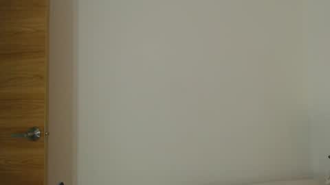 Snapshot of olivia_valentti chatting on 06-15-26, 12:35 Olivia online show from 06-15-26, 12:35