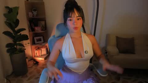 Olivia online show from 04-18-26, 05:33