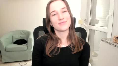 Oliwiaa2004 online show from 12-03-24, 10:51