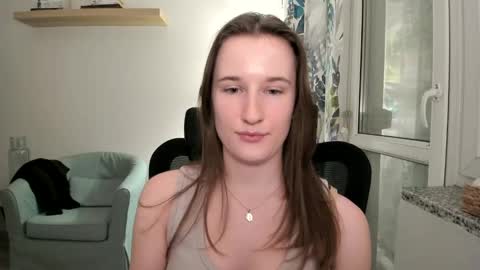 Oliwiaa2004 online show from 01-07-25, 09:14