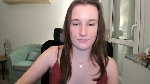 Oliwiaa2004 online show from 01-11-25, 07:38