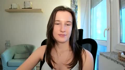 Oliwiaa2004 online show from 01-30-25, 12:06