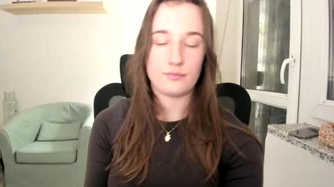 Oliwiaa2004 online show from 02-28-25, 05:26