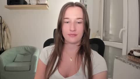 Oliwiaa2004 online show from 12-13-25, 08:47