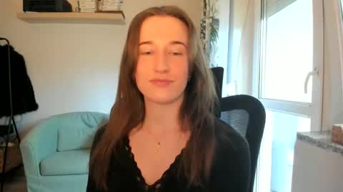 Snapshot of oliviaaa2003 chatting on 06-07-26, 10:08 Oliwiaa2004 online show from 06-07-26, 10:08