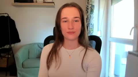 Snapshot of oliviaaa2003 chatting on 06-09-26, 12:28 Oliwiaa2004 online show from 06-09-26, 12:28