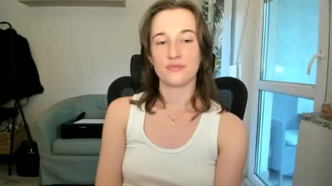 Snapshot of oliviaaa2003 chatting on 07-01-26, 04:29 Oliwiaa2004 online show from 07-01-26, 04:29