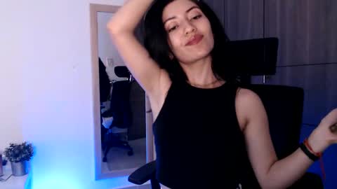 oliviaaa__ online show from 01-18-25, 07:15