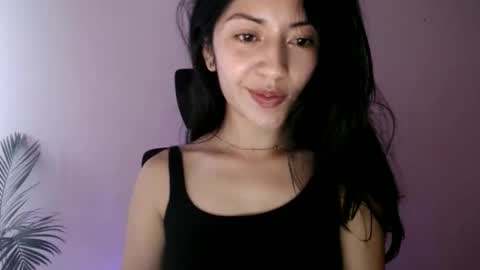 Snapshot of oliviaaa__ chatting on 05-22-26, 05:07 oliviaaa__ online show from 05-22-26, 05:07