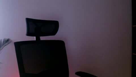 oliviaaa__ online show from 07-17-26, 09:08
