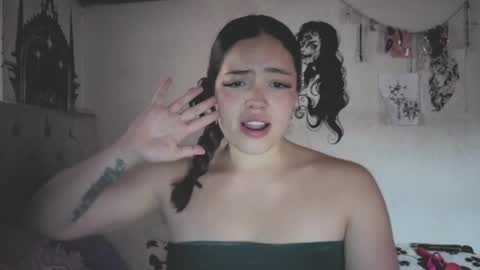 oliviabluee10 online show from 03-25-26, 10:27